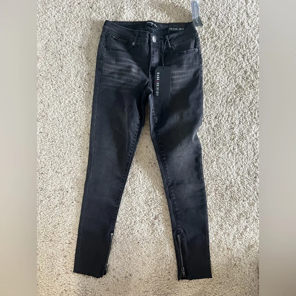 NWT Fashion Nova black Lasting Treasure jeans 3 - Picture 1 of 8